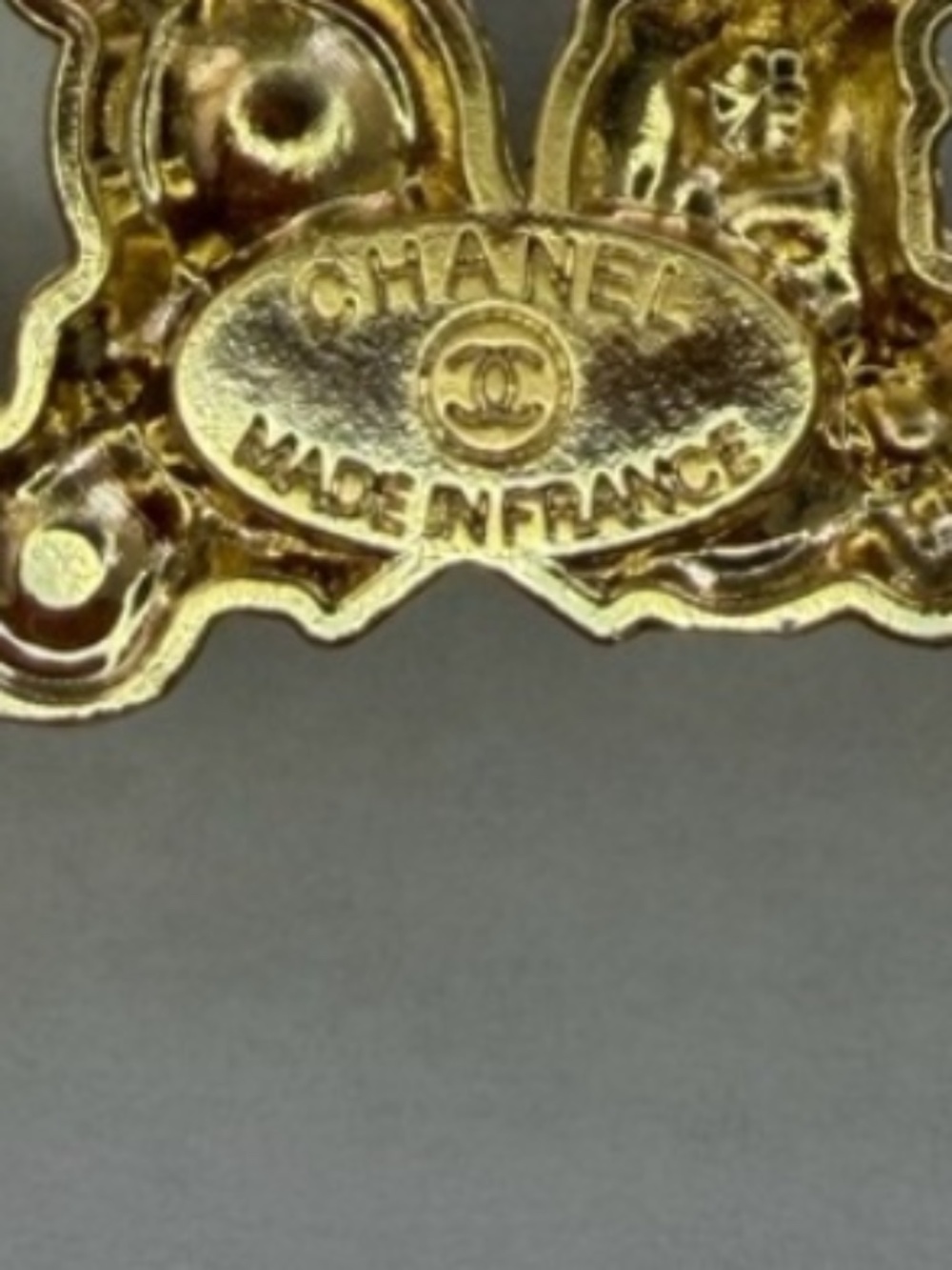Chanel Gold Classic Pearl Crystal Cc Logo Pin Brooch - Picture 7 of 7